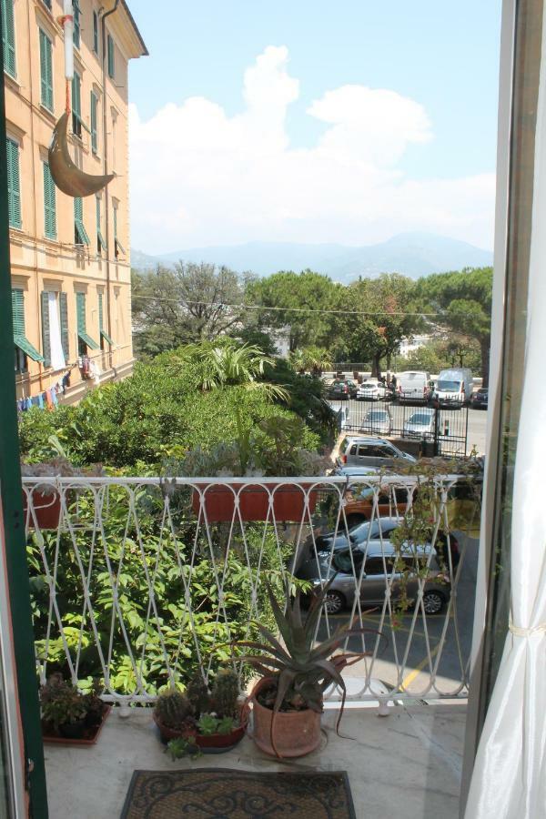 Appartamento In Centro Zona Fiera,Davanti Al Galliera Genua Exterior foto