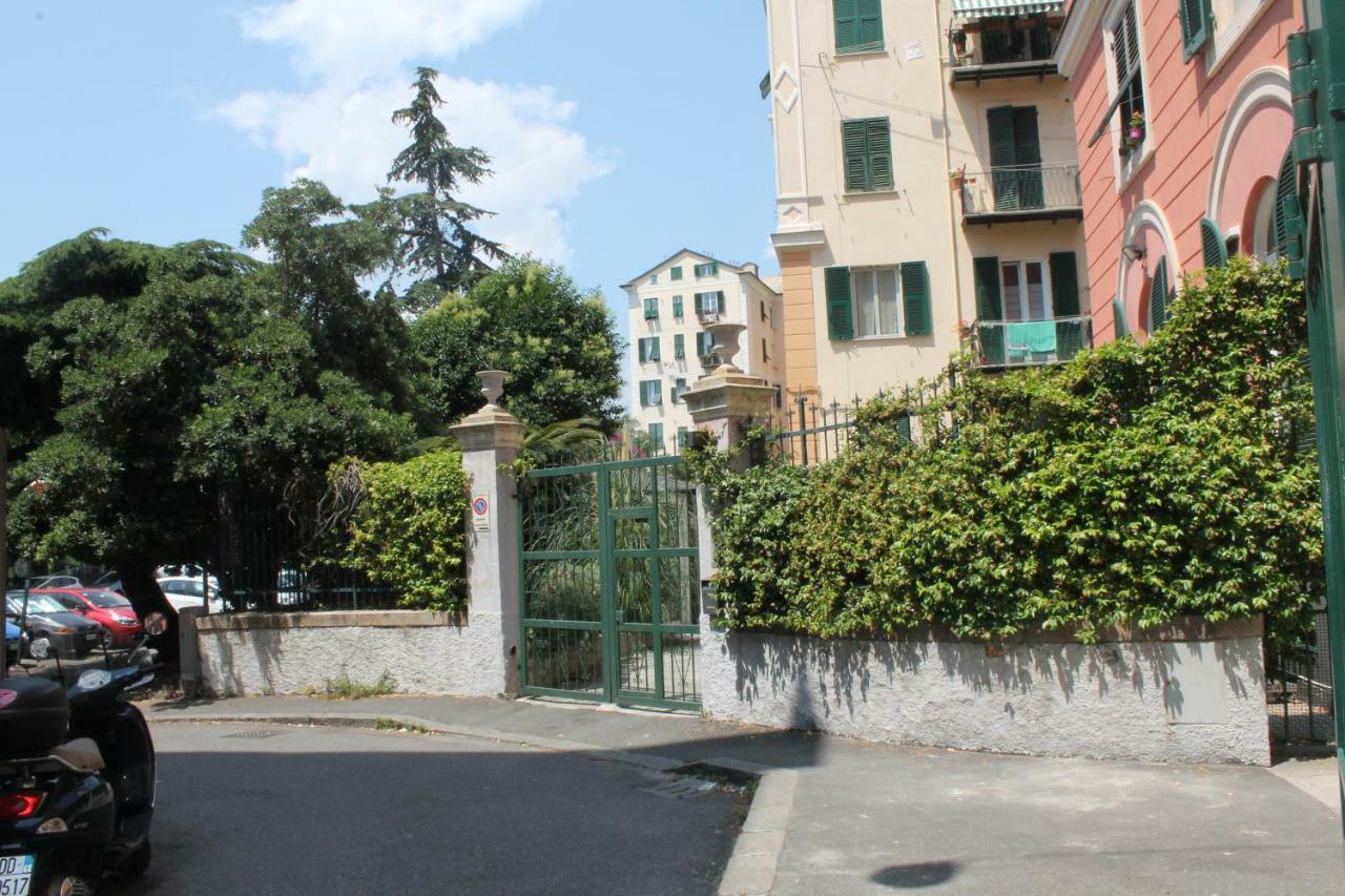 Appartamento In Centro Zona Fiera,Davanti Al Galliera Genua Exterior foto