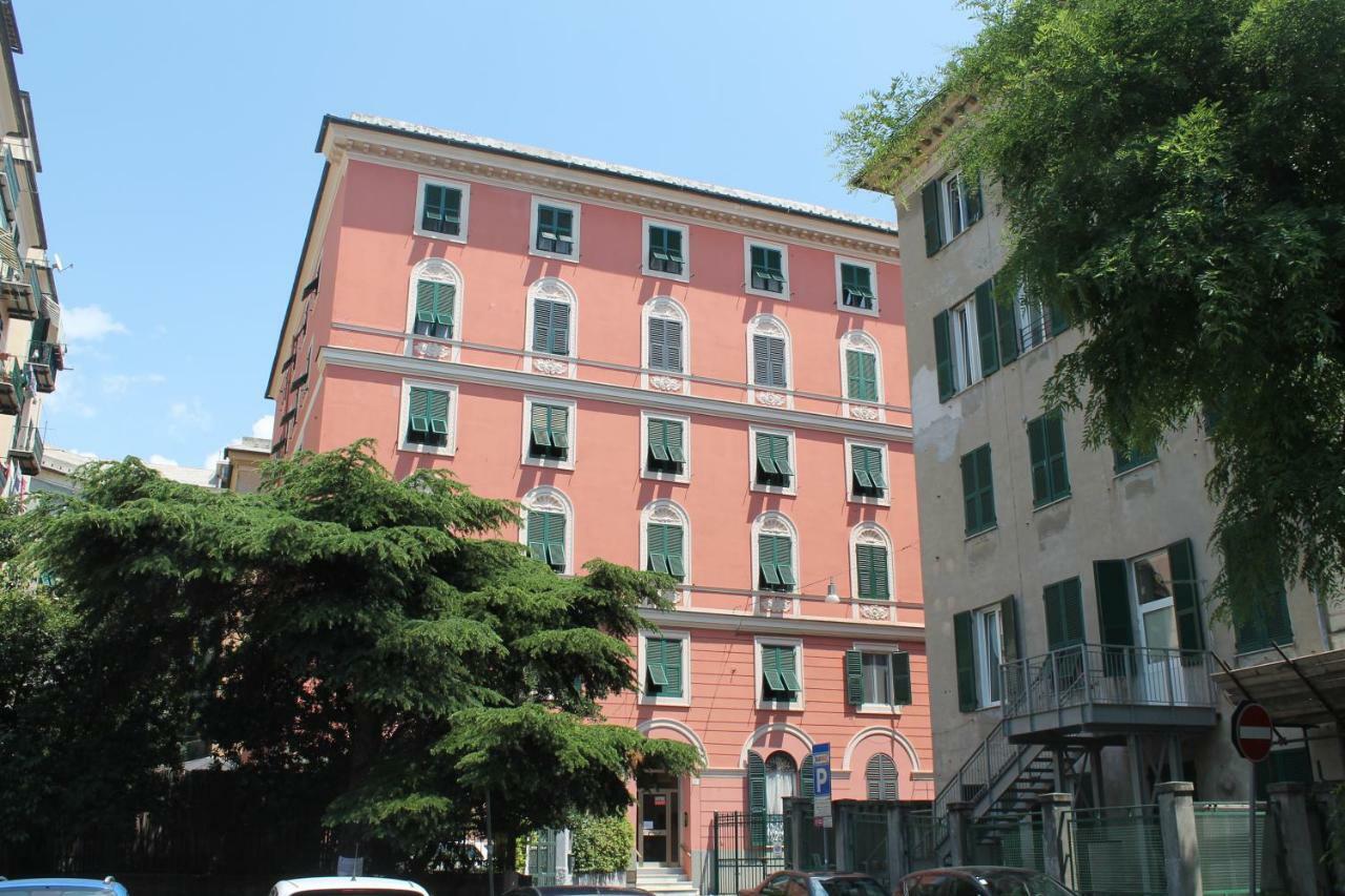 Appartamento In Centro Zona Fiera,Davanti Al Galliera Genua Exterior foto
