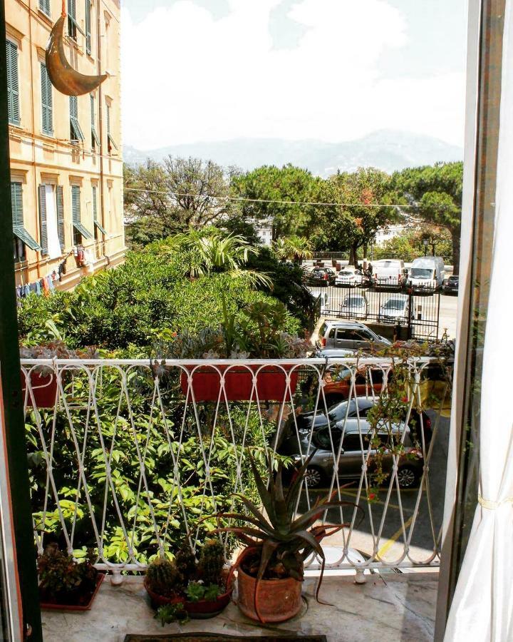 Appartamento In Centro Zona Fiera,Davanti Al Galliera Genua Exterior foto