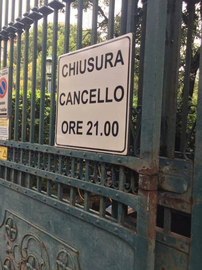 Appartamento In Centro Zona Fiera,Davanti Al Galliera Genua Exterior foto