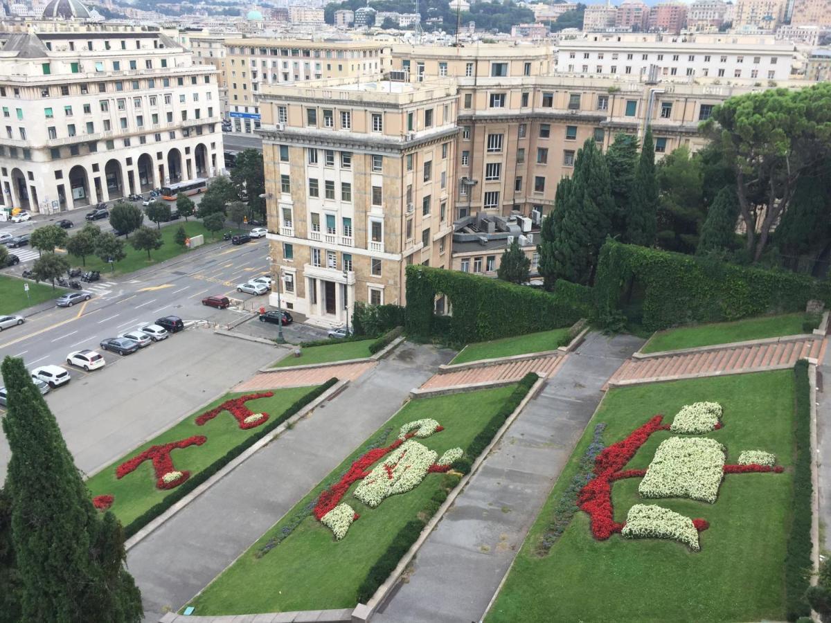 Appartamento In Centro Zona Fiera,Davanti Al Galliera Genua Exterior foto